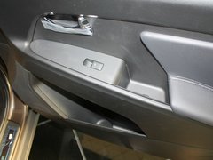 2011款 2.0L 自动 GL 两驱版 5座