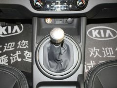 2011款 2.0L 自动 GL 两驱版 5座
