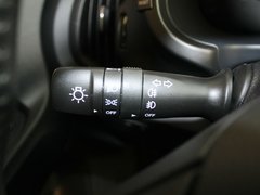 2011款 2.0L 自动 GL 两驱版 5座