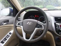 2010款 三厢 1.4L 自动 舒适型 GS