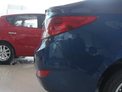 2010款 三厢 1.4L 自动 舒适型 GS