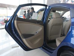 2010款 三厢 1.4L 自动 舒适型 GS