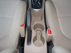 2010款 三厢 1.4L 自动 舒适型 GS