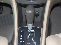 2010款 三厢 1.4L 自动 舒适型 GS