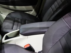 2011款 2.0 CVT 时尚版 5座