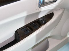 2011款 2.0T 自动 尊贵柴油版