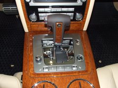 2011款 V6 3.6L 4座加长Individual版