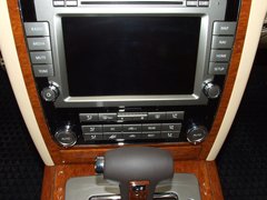 2011款 V6 3.6L 4座加长Individual版