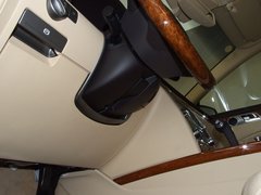 2011款 V6 3.6L 4座加长Individual版