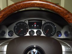 2011款 V6 3.6L 4座加长Individual版