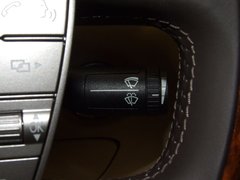 2011款 V6 3.6L 4座加长Individual版