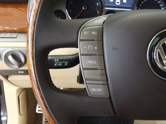 2011款 V6 3.6L 4座加长Individual版