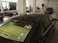 2011款 V6 3.6L 4座加长Individual版