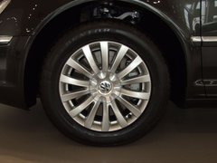 2011款 V6 3.6L 4座加长Individual版