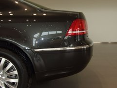 2011款 V6 3.6L 4座加长Individual版