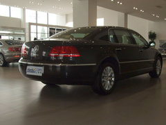2011款 V6 3.6L 4座加长Individual版