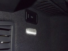 2011款 V6 3.6L 4座加長(zhǎng)Individual版