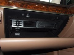 2011款 V6 3.6L 4座加长Individual版