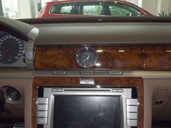 2011款 V6 3.6L 4座加长Individual版