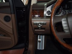 2011款 V6 3.6L 4座加长Individual版