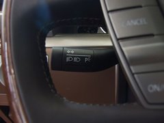 2011款 V6 3.6L 4座加長(zhǎng)Individual版