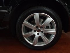 2011款 V6 3.6L 4座加长Individual版