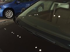 2011款 V6 3.6L 4座加長(zhǎng)Individual版