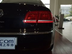 2011款 V6 3.6L 4座加长Individual版