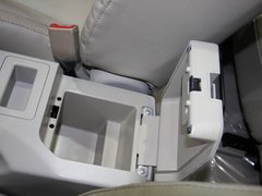 2011款 2.4L 自动 尊享型 5座