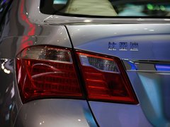 2011款 2.0L 手动 尊贵型