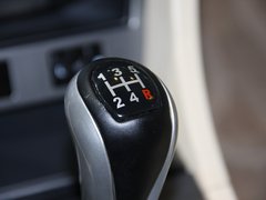 2011款 2.0L 手动 尊贵型