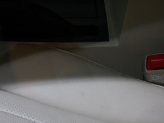 2011款 2.0L 手动 尊贵型