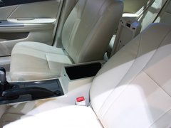 2011款 2.0L 手动 尊贵型