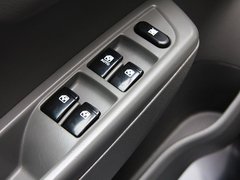 2011款 1.5L 手動 標準型