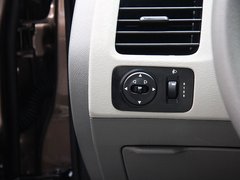2011款 1.5L 手動 標準型