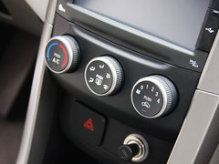 2011款 1.5L 手動 標準型