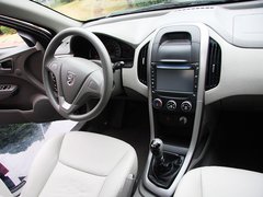 2011款 1.5L 手動 標準型