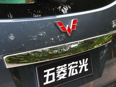 2010款 1.2L 手动 舒适型 7座