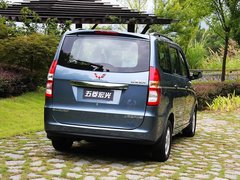2010款 1.2L 手动 舒适型 7座