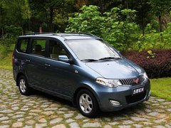 2010款 1.2L 手动 舒适型 7座