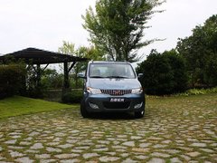 2010款 1.2L 手动 舒适型 7座