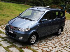 2010款 1.2L 手动 舒适型 7座