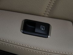 2010款 E300L 3.0L 时尚型