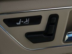 2010款 E300L 3.0L 时尚型