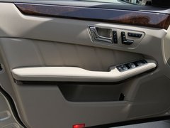 2010款 E300L 3.0L 时尚型