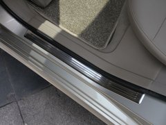 2010款 E300L 3.0L 时尚型