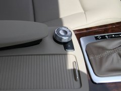 2010款 E300L 3.0L 时尚型