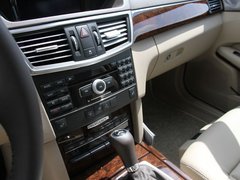 2010款 E300L 3.0L 时尚型
