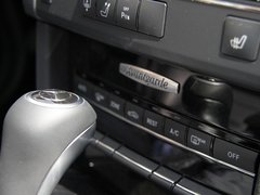 2010款 E300L 3.0L 时尚型