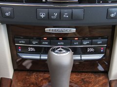 2010款 E300L 3.0L 时尚型